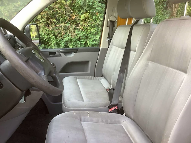 2006 volkswagen transporter 2.5 tdi 300 bedrijfswagen - afbeelding 2 van  17