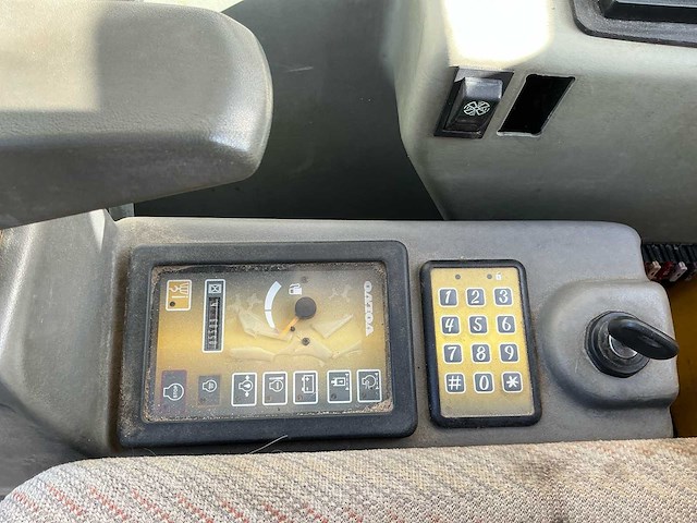 2006 volvo ec15b xtv – 3 bakken cw05 - afbeelding 2 van  31