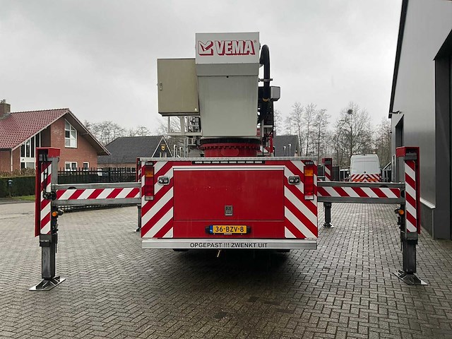 2006 volvo fm 6x2 l 8.0 hoogwerker brandweerwagen - afbeelding 26 van  31