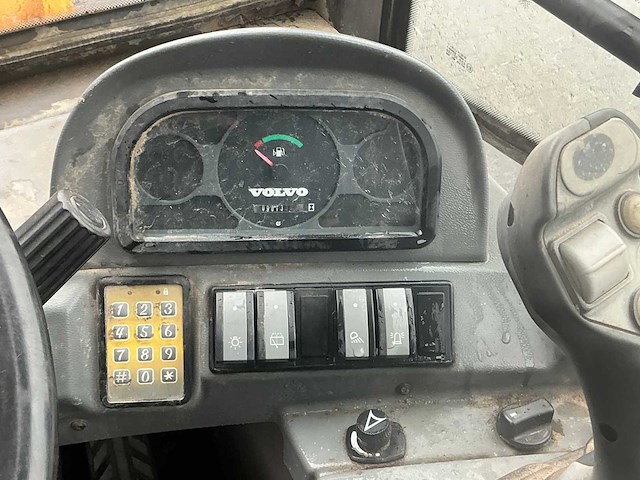 2006 volvo l25b shovel wiellader - afbeelding 9 van  31