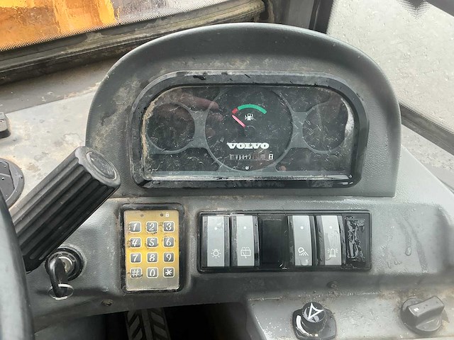 2006 volvo l25b shovel wiellader - afbeelding 11 van  31