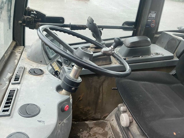 2006 volvo l25b shovel wiellader - afbeelding 13 van  31