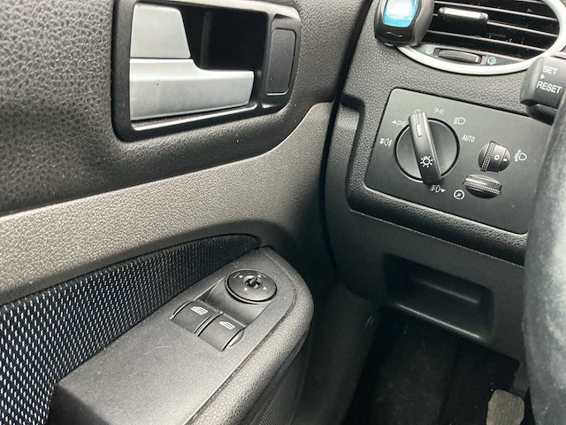 2007 - ford - focus - 1.6-16v futura - personenauto - afbeelding 11 van  13