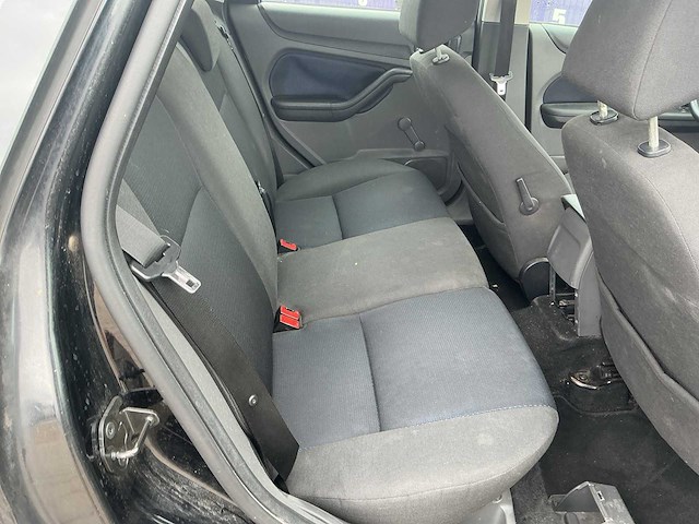 2007 - ford - focus wagon - 1.8-16v amb. flexif. - personenauto - afbeelding 11 van  12