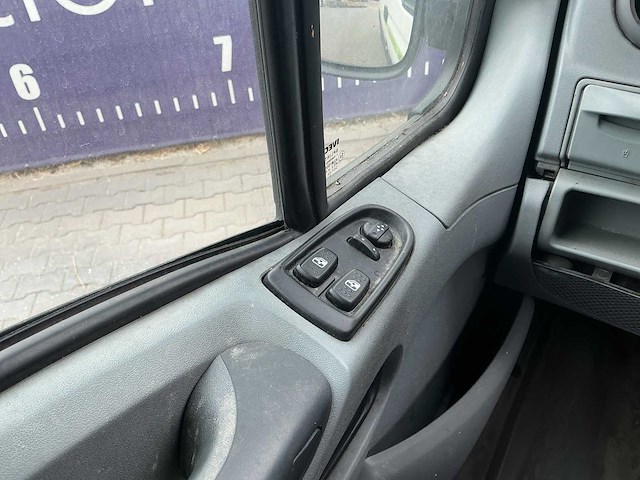 2007 - iveco - daily - 29 l 14v 300 h2 l - bedrijfswagen - afbeelding 2 van  6