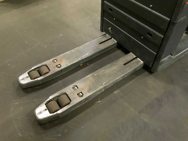 2007 - jungheinrich - ece 220 - orderpicker - afbeelding 7 van  10