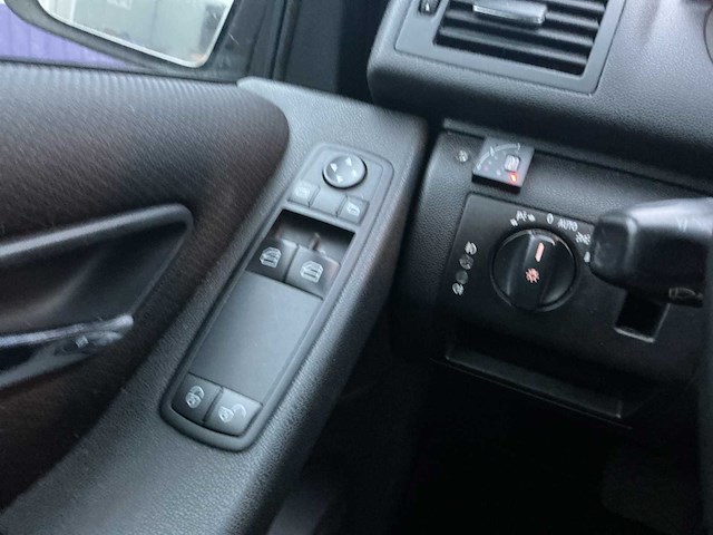 2007 - mercedes-benz - a-klasse - 170 avantgarde - personenauto - afbeelding 11 van  12