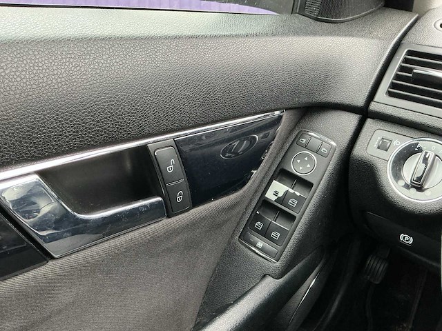 2007 - mercedes-benz - c-klasse - 200 cdi - personenauto - afbeelding 7 van  9