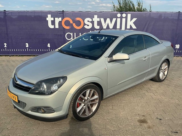2007 - opel - 2007 - astra twintop - 1.8 cosmo - personenauto - afbeelding 1 van  12