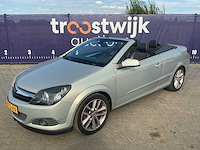 2007 - opel - 2007 - astra twintop - 1.8 cosmo - personenauto - afbeelding 8 van  12