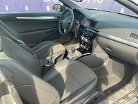 2007 - opel - 2007 - astra twintop - 1.8 cosmo - personenauto - afbeelding 9 van  12