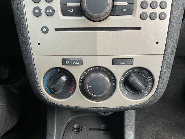 2007 - opel - corsa - 1.2-16v essentia - personenauto - afbeelding 2 van  14