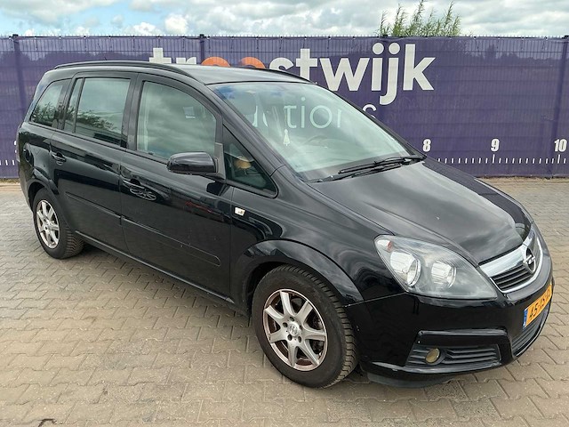 2007 - opel - zafira - 1.8 temptation - personenauto - afbeelding 2 van  12