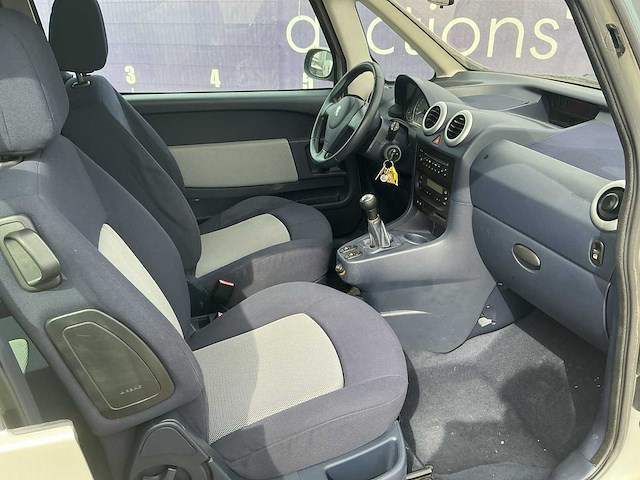 2007 - peugeot - 1007 - 1.4-16v gentry - personenauto - afbeelding 8 van  12