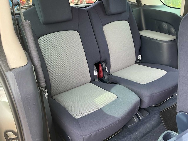 2007 - peugeot - 1007 - 1.4-16v gentry - personenauto - afbeelding 9 van  12