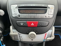 2007 - peugeot - 107 - 1.0-12v xs - personenauto - afbeelding 11 van  12
