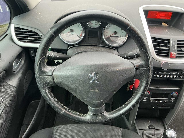 2007 - peugeot - 207 - 1.4-16v xs pack - personenauto - afbeelding 10 van  12