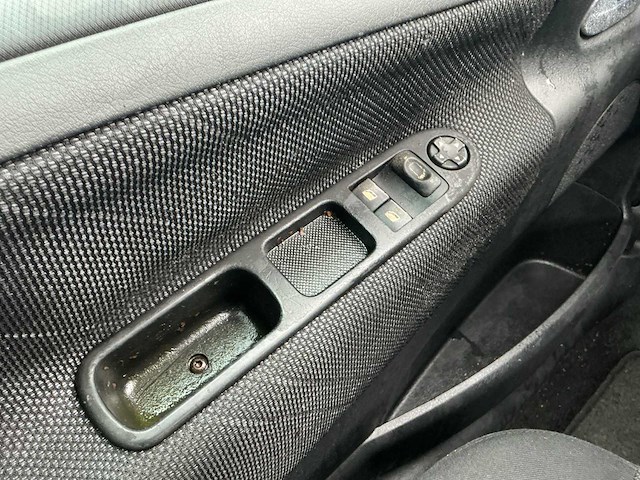 2007 - peugeot - 207 - 1.4-16v xs pack - personenauto - afbeelding 12 van  12