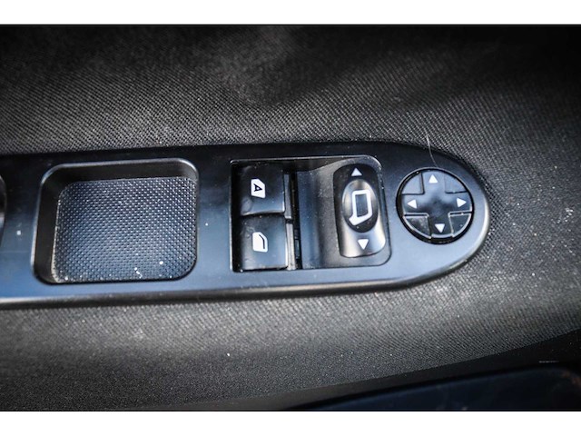 2007 - peugeot - 207 - 1.4 vti cool 'n blue - car - afbeelding 5 van  17