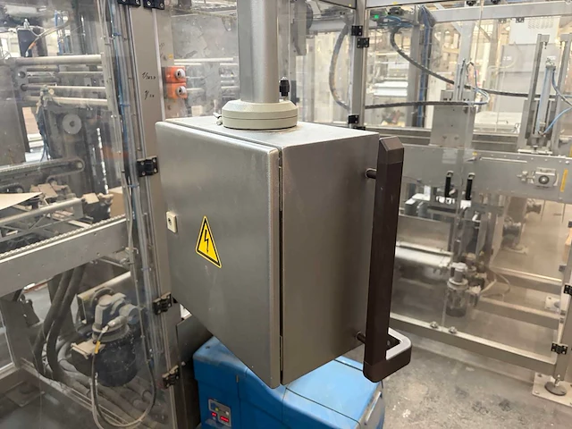 2007 - rovema eti 443 automatische tray-/displayverpakkingsmachine - afbeelding 132 van  279