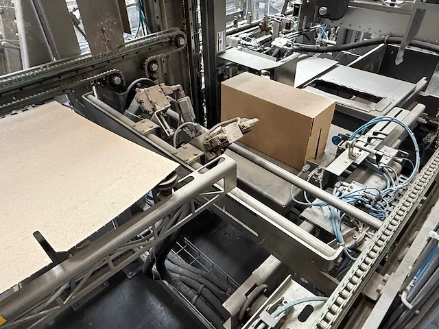 2007 - rovema eti 443 automatische tray-/displayverpakkingsmachine - afbeelding 146 van  279