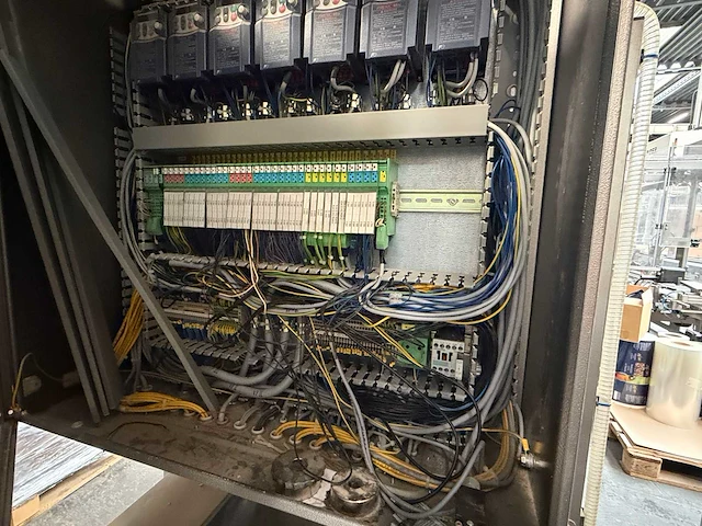 2007 - rovema eti 443 automatische tray-/displayverpakkingsmachine - afbeelding 147 van  279