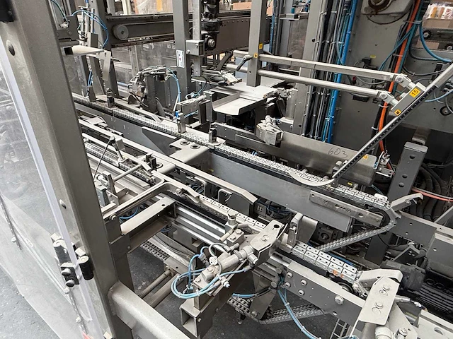 2007 - rovema eti 443 automatische tray-/displayverpakkingsmachine - afbeelding 205 van  279