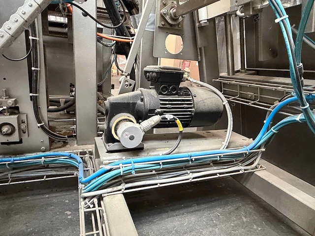 2007 - rovema eti 443 automatische tray-/displayverpakkingsmachine - afbeelding 209 van  279