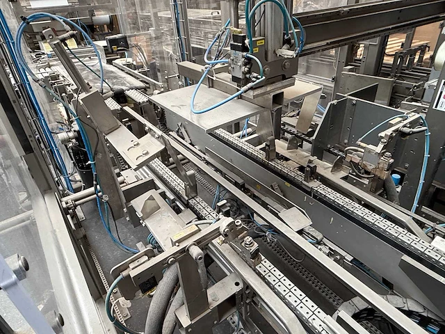 2007 - rovema eti 443 automatische tray-/displayverpakkingsmachine - afbeelding 224 van  279