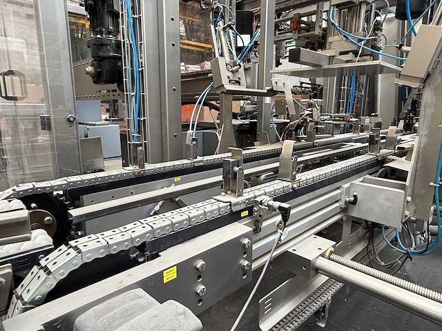 2007 - rovema eti 443 automatische tray-/displayverpakkingsmachine - afbeelding 253 van  279