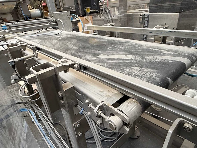 2007 - rovema eti 443 automatische tray-/displayverpakkingsmachine - afbeelding 256 van  279