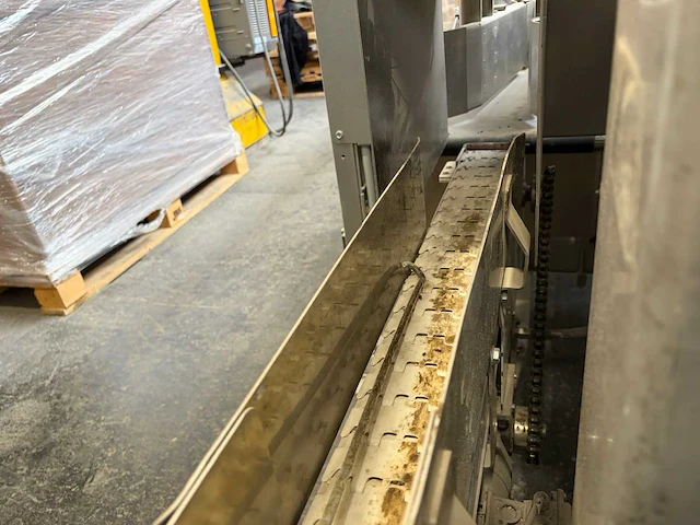 2007 - rovema eti 443 automatische tray-/displayverpakkingsmachine - afbeelding 167 van  279