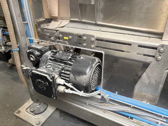 2007 - rovema eti 443 automatische tray-/displayverpakkingsmachine - afbeelding 75 van  279