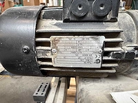 2007 - rovema eti 443 automatische tray-/displayverpakkingsmachine - afbeelding 86 van  279