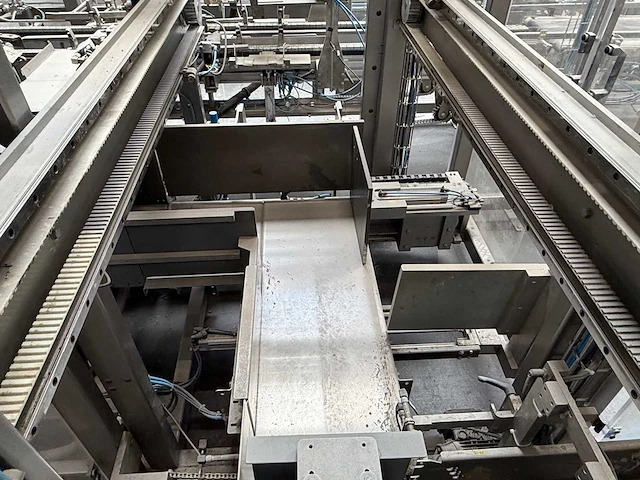 2007 - rovema eti 443 automatische tray-/displayverpakkingsmachine - afbeelding 104 van  279