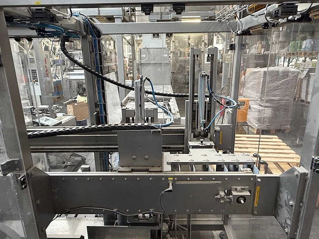2007 - rovema eti 443 automatische tray-/displayverpakkingsmachine - afbeelding 108 van  279