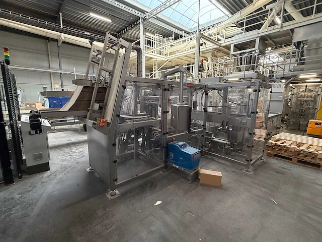2007 - rovema eti 443 automatische tray-/displayverpakkingsmachine - afbeelding 263 van  279