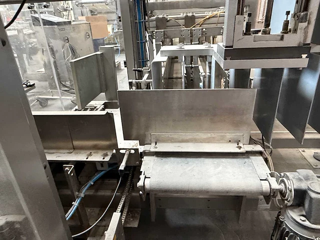 2007 - rovema eti 443 automatische tray-/displayverpakkingsmachine - afbeelding 269 van  279