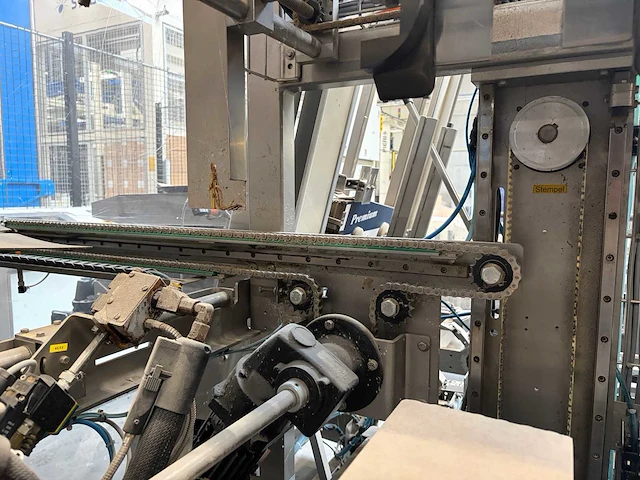 2007 - rovema eti 443 automatische tray-/displayverpakkingsmachine - afbeelding 126 van  279