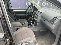 2007 - volkswagen - touran - 2.0 tdi highline - personenauto - afbeelding 8 van  12