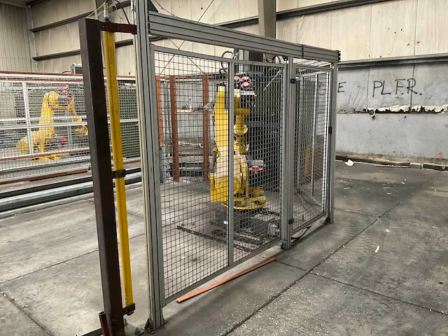 2007-11 fanuc r-2000ib 210f transportrobot - afbeelding 30 van  37