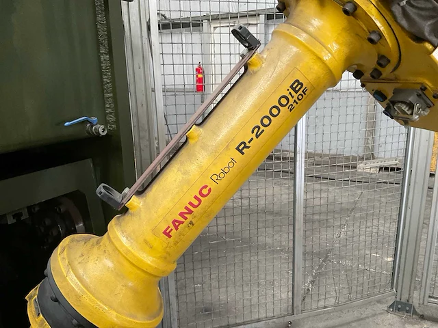 2007-11 fanuc r-2000ib 210f transportrobot - afbeelding 32 van  37
