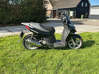 2007 aprilia - sportcity 200 - - motorfiets - afbeelding 1 van  3