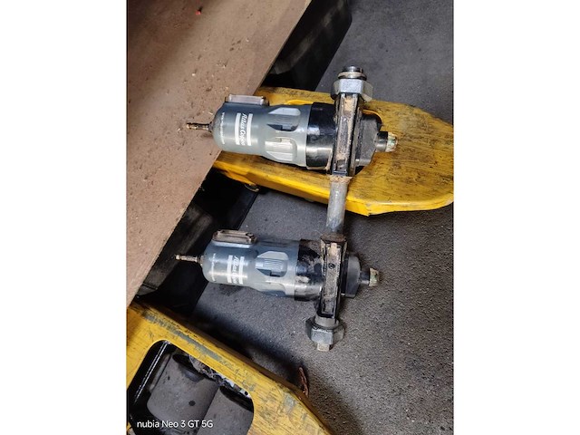2007 atlas copco ga11ff schroefcompressor op ketel met geïntegreerde droger (11 kw) – (full feature / tank mounted) - hoge druk 13 bar! - afbeelding 5 van  5