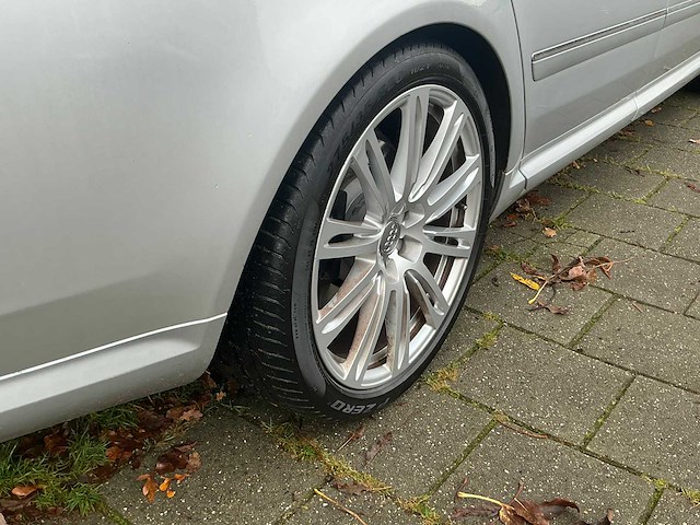 2007 audi s8 v10 personenauto 08-khg-2 - afbeelding 18 van  69