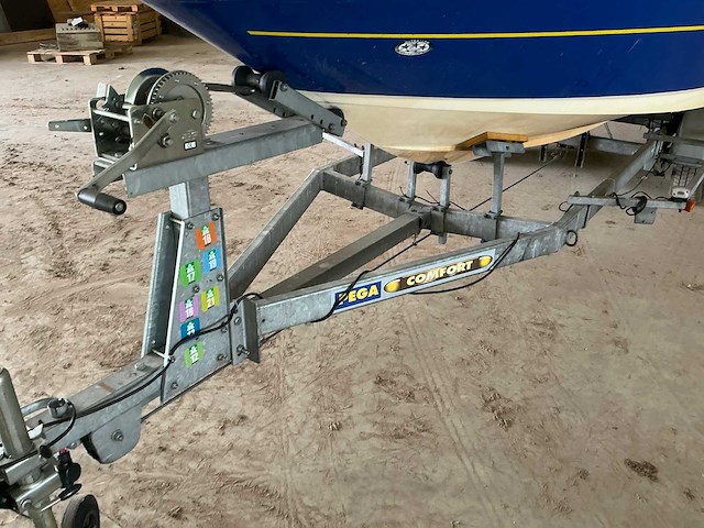 2007 bayliner 75 speedboot - afbeelding 5 van  8