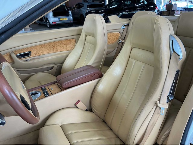 2007 bentley continental gtc w12 | 552 pk | 6.0 twin-turbo | exclusieve britse cabriolet btw auto - afbeelding 24 van  32