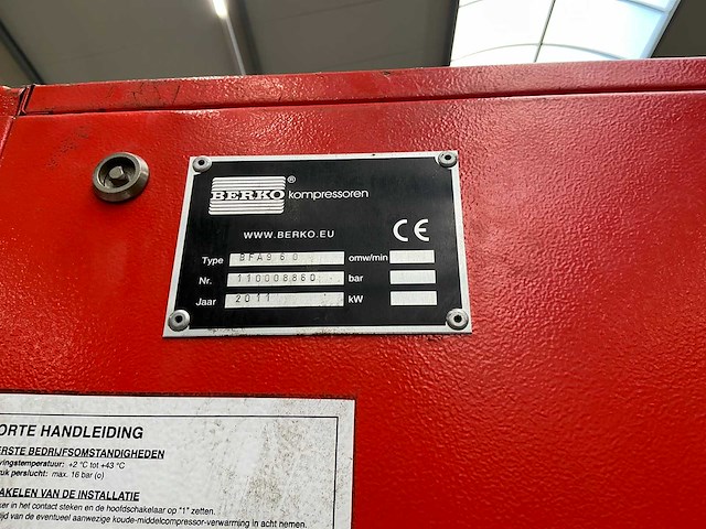 2007 berko br80/bfa960 schroefcompressor met droger - afbeelding 6 van  6