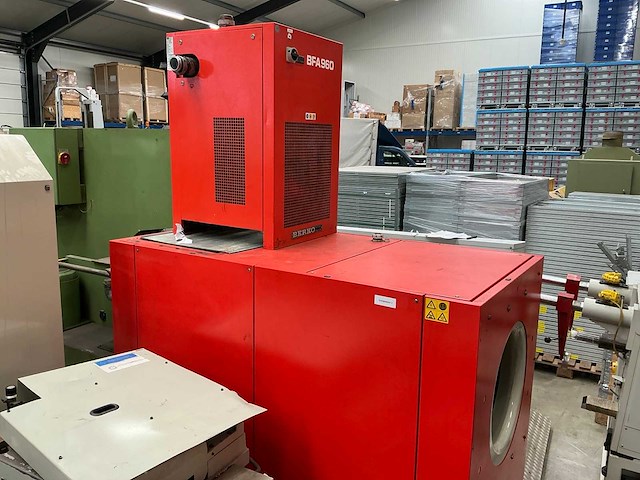 2007 berko br80/bfa960 schroefcompressor met droger - afbeelding 1 van  6