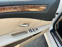 2007 bmw 5-serie 550i high executive personenauto - afbeelding 13 van  45